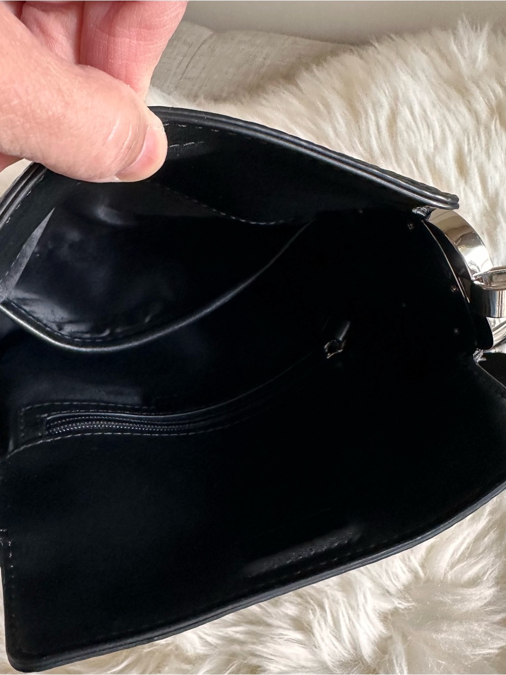 Calvin Klein Fay mini crossbody black - Picture 6 of 14